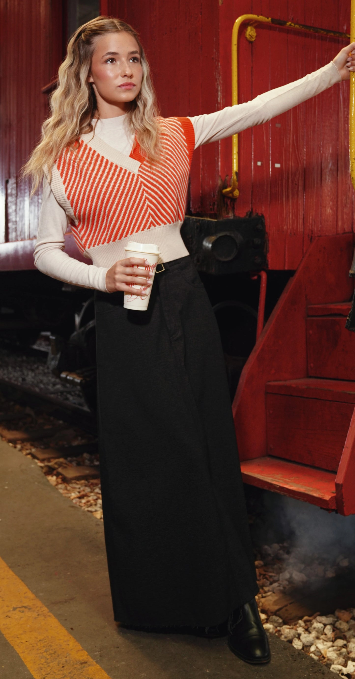 Lila coral two tone vest FW25