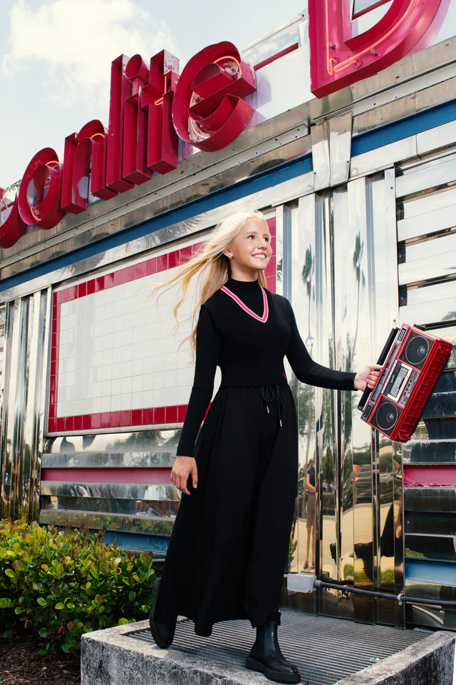 Mara black/fuchsia knit vest FW26