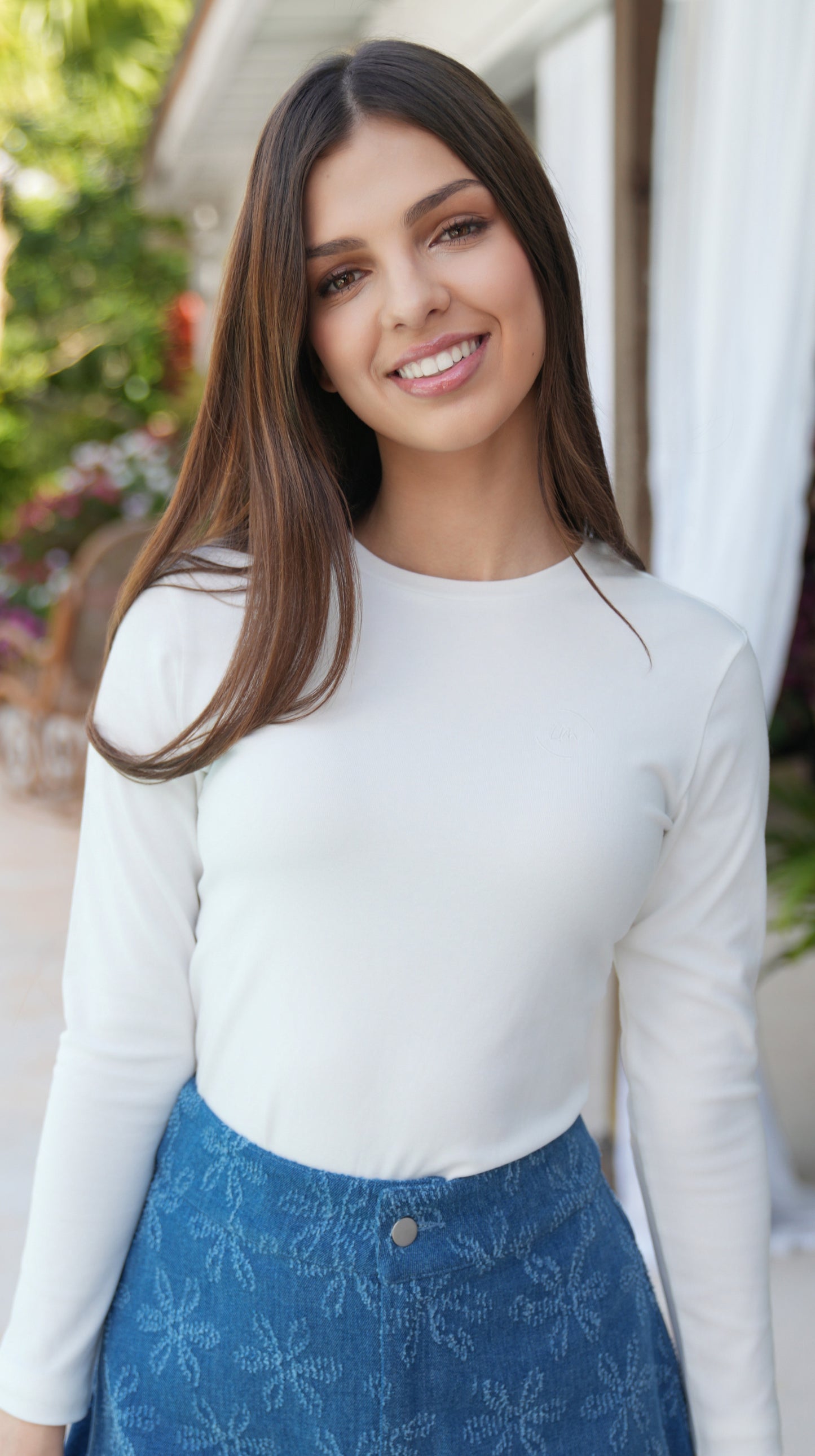 Sue white basic tee SS26