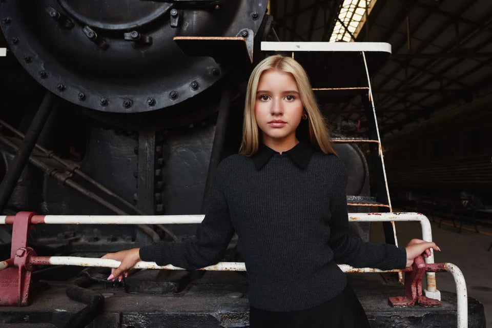 Cleo removable collar charcoal sweater FW25